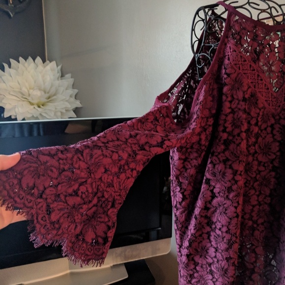 Stitch fix Top🌺✨ - Picture 2 of 6